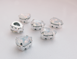 Капля 6х8 мм цвет White Opal #128, оправа Серебро