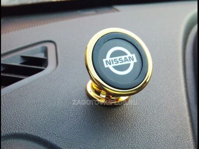 Магнитный держатель для телефона в машину NISSAN