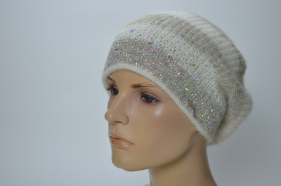 Женский берет в полоску