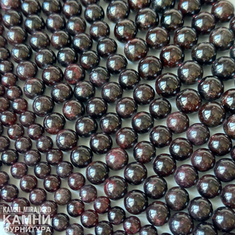 Гранат, качество А, шары 4,2-4,4/6,5-6,7 мм, цена за нить 19 см