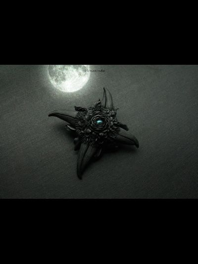 "Цветок Ворона". Комплект украшений (кольцо и брошь) в готическом стиле из коллекции "Рейвенсвуд"