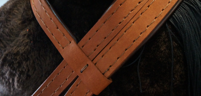 УЗДА КОЖАНАЯ,ЦВЕТ ВИСКИ (БЕЗ КАПСЮЛЯ)