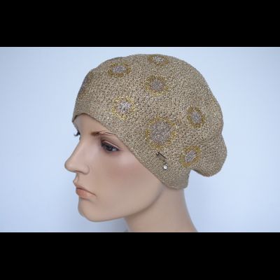 Демисезонный берет вязаный женский Vizio Италия 6607 золото с украшениями
