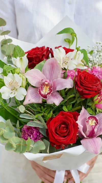 Букет цветов на 8 марта № 713