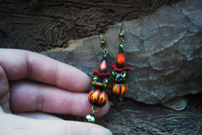 "Колыбельная с острова Кваковки", волшебные серьги с лягушками, тыковками и хрустальными бусинами