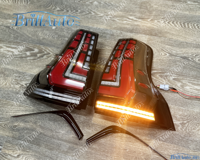 Стопы Toyota Land Cruiser Prado 150 2009-2024 с анимацией красно-черные