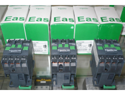 Магнитные пускатели LC1E Schneider Electric™, катушка управления 220В АС