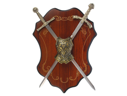 Модель № WP8: панно с двумя мечами и кирасой