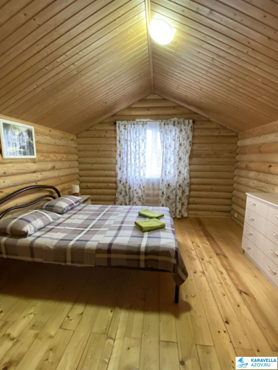 Коттедж на 5 человек с бассейном №535