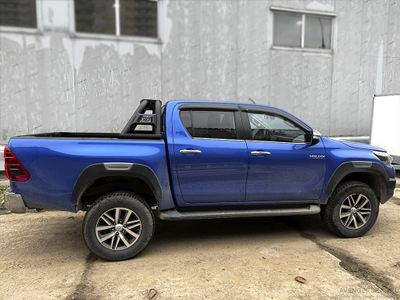 Дуга из нержавеющих круглых труб D76мм Toyota Hilux