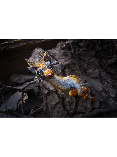 "Пятихвостая кицунэ, разжигающая пламя лисица", фэнтези-брошь в восточном стиле