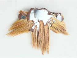 Редкость! Рутил свободного роста, сростки "звезды" золотистых игольчатых кристаллов на кристаллах гематита, Бразилия (31*23*4 мм, 2,8 г) №37921