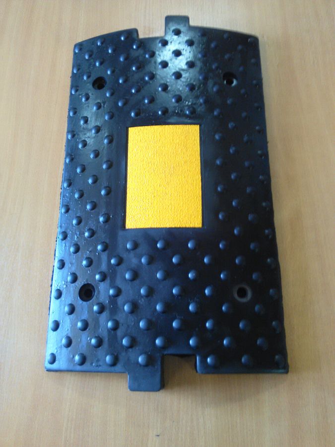 искусственная дорожная неровность