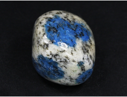 Азурит в альбите, "Пакистанская яшма К2", галтовка, Пакистан (22*22*20 мм, 19 г) №27388