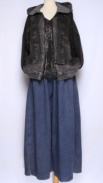 Джинсовка-бомбер "КАПЮШОН" черная, синяя р.48-54