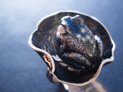 Мистическое кольцо с лягушкой "Лунная принцесса"