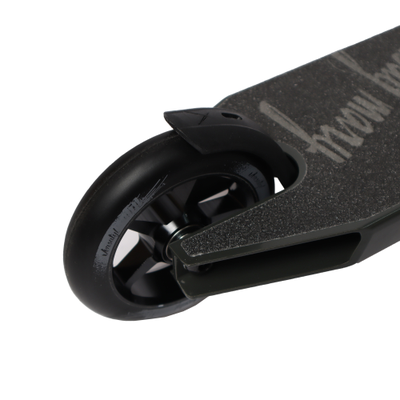 Трюковой самокат Versatyl Bloody Mary V2 Orange/Blue/Black