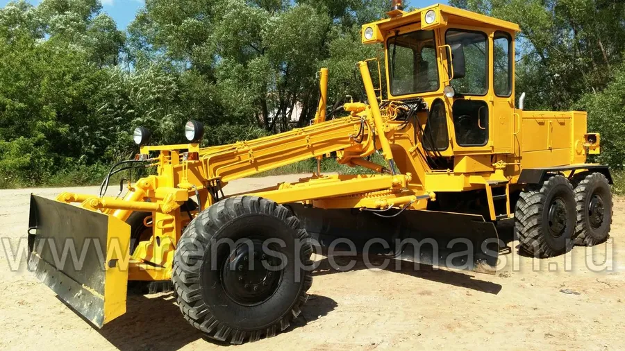 Автогрейдер ДЗ-180 после полного капремонта