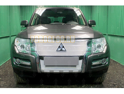 Защита радиатора Mitsubishi Pajero IV 2015- chrome верх PREMIUM