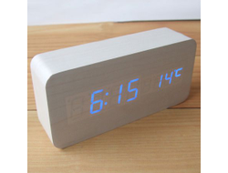 Часы-будильник Прямоугольник с термометром белое дерево синие цифры зв. активация