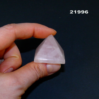 Розовый кварц натуральный (пирамида) арт.21996: 26,1г - 30*30*25мм