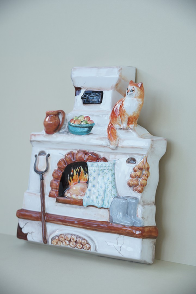 Русская печь (рельеф)