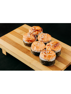 Хот ролл с лососем 1+1=1