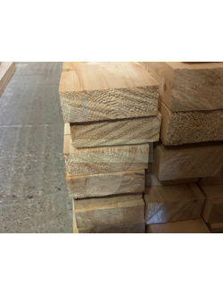 Строганная доска сухая 140х35х3000 мм хвойная (ель, сосна)