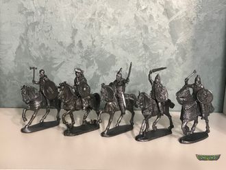 Новинка! Скифы всадники. 5 фигур без лошадей.