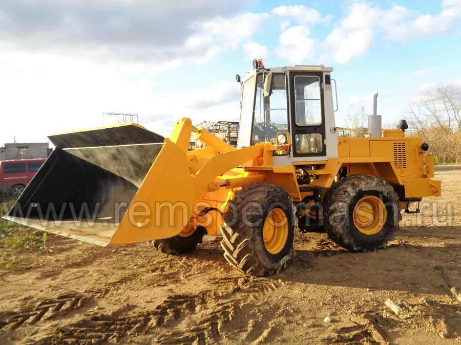 Фронтальный погрузчик Амкодор 333, после капремонта.