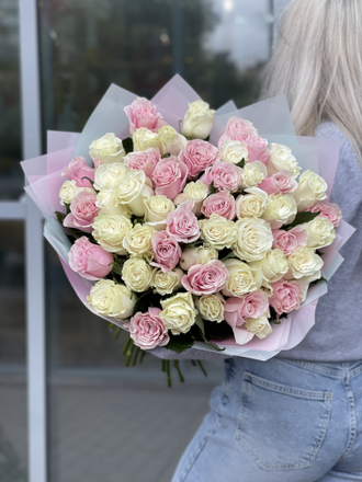 51 роза Эквадор