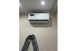 Монтаж кондиционера в два этапа