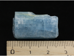 Берилл голубой (Аквамарин), кристалл, Россия, Забайкалье (25*17*16 мм, 11,2 г) №37868