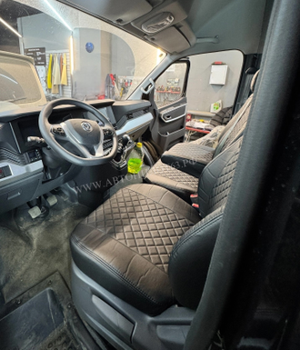 Чехлы на Dongfeng K33-561 (с 2023) [3 места]