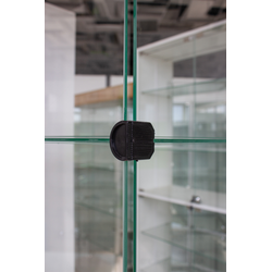 (TSV 31) Витрина островная стеклянная, с тумбой. Размер: 500*500*2300 мм.