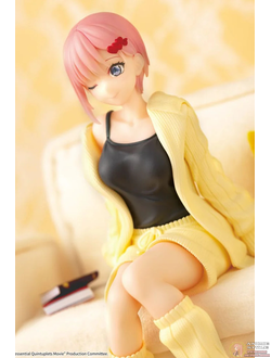 Фигурка Итика Накано (Ichika Nakano Kutsurogi Roomwear ver. Noodle Stopper)
