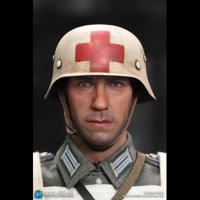 ПРЕДЗАКАЗ - Немецкий военный медик - Коллекционная ФИГУРКА 1/6 WWII German WH Medic Officer Candidate, Unterazt – Gr?ger (D80183) - DID ?ЦЕНА: 27900 РУБ.?