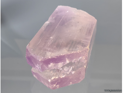 Кунцит (разн. сподумен). Афганистан. 69*30*15мм