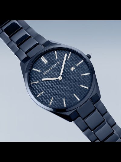 Наручные часы Bering 17240-797