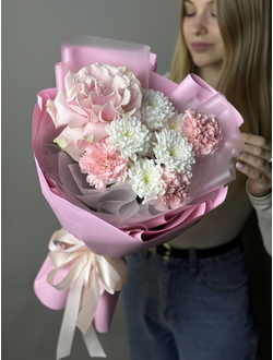 Нежный букет из французской розы ,хризантемы и диантуса