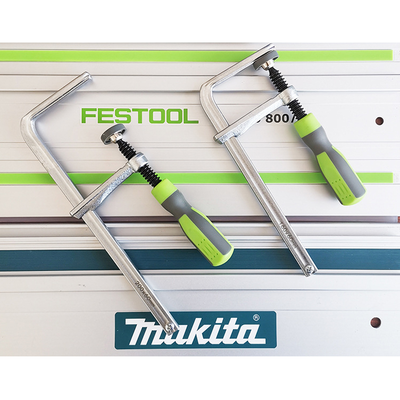 Винтовая струбцина для установки в паз