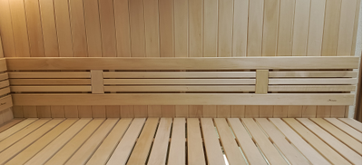 Спинка декоративная готовая, в сборе, липа, светлые вставки, длина 195см.