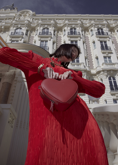 BERRY 2215 Красный