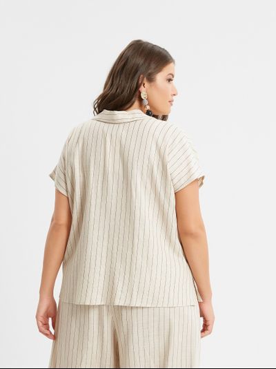 Топ молочного цвета в полоску