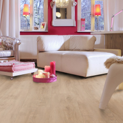 Ламинат Wineo Дуб Барселона Песочный LA214LV4 в интерьере комнаты