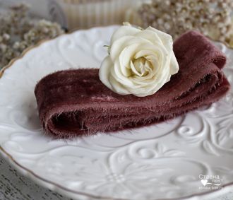 Бархатная лента MAHOGANY VELVET 2,5 СМ * 138 СМ