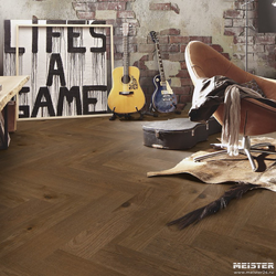 Паркетная доска Meister HS 500 Lindura Дуб классик Оливково-серый 8926 в интерьере