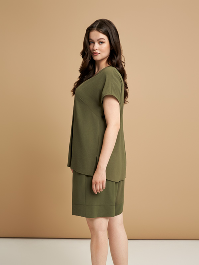 Женский топ с коротким рукавом