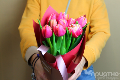 Букет цветов на 8 марта № 710