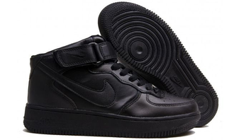 Nike Air Force 1 Mid All Black с мехом